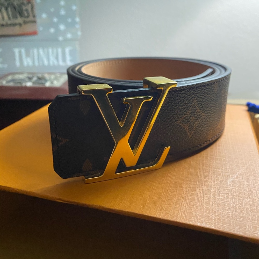 Louis Vuitton belt size 32-34